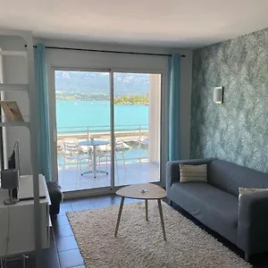 https://echappee-belle-au-bord-du-lac.hotels-rhonealpes.com